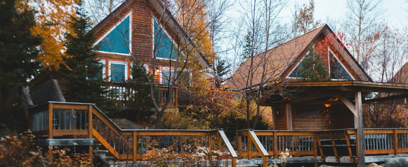 Un chalet douillet en pleine nature.